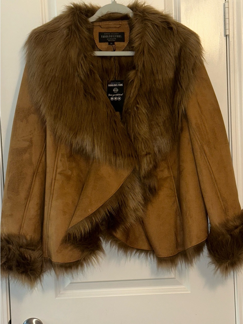 Donna Salyers Fabulous Furs XL